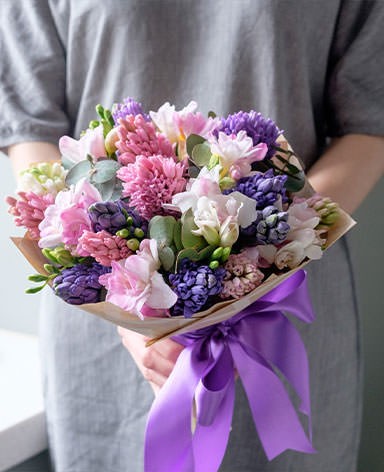 Бесплатная доставка цветов в Сургуте